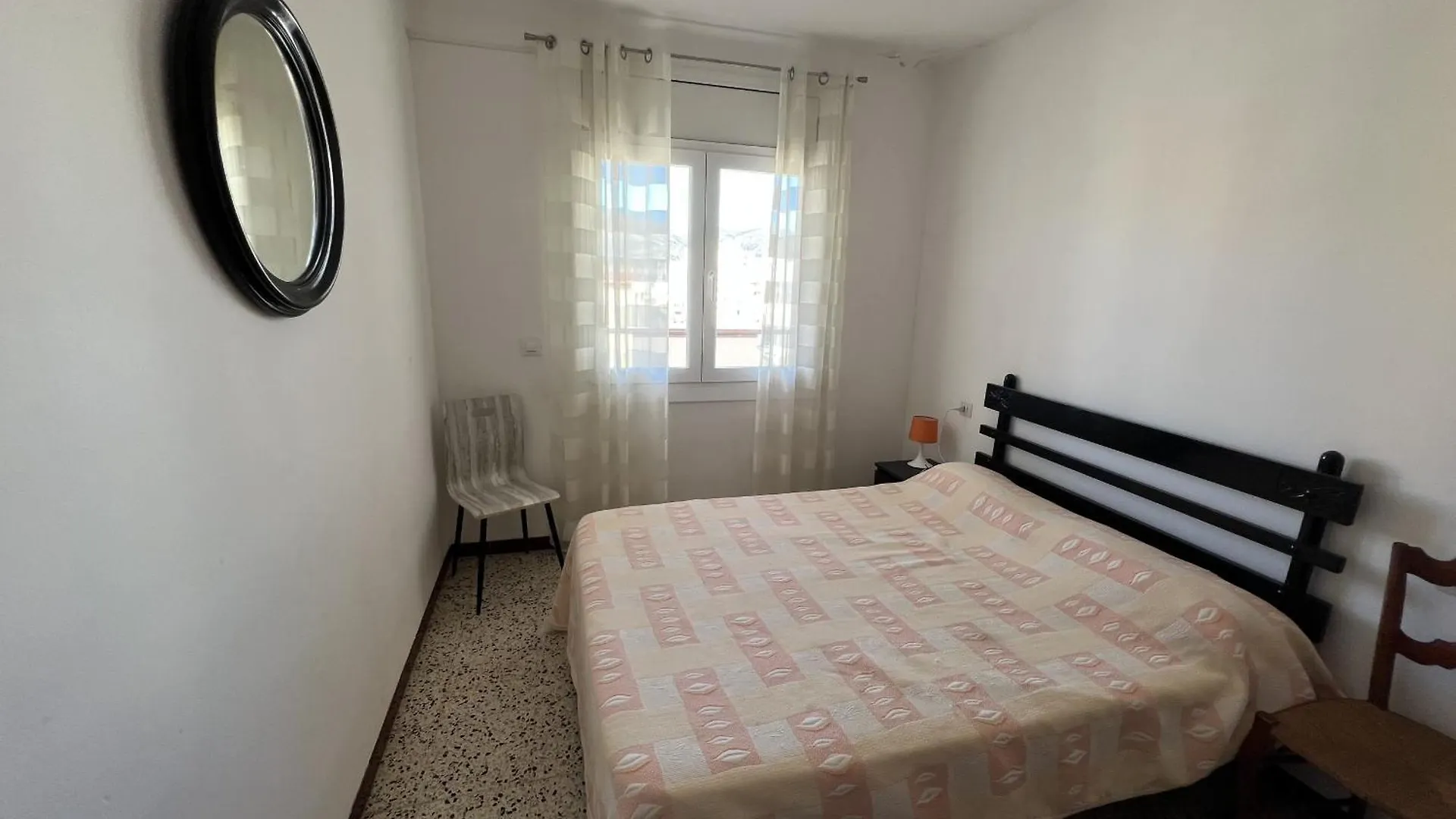 Rosas III 6 6 Apartment 0*, Roses