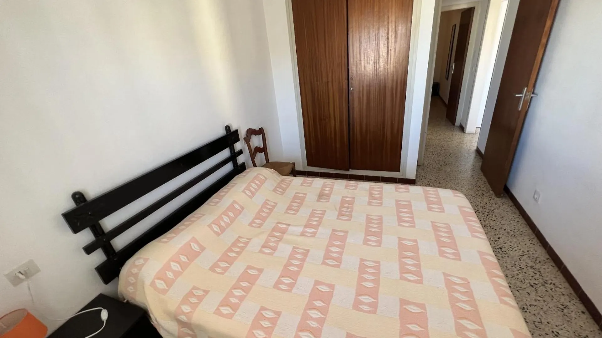 Rosas III 6 6 Apartment